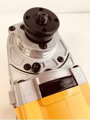 Кутова шліфмашина DeWALT DWE492