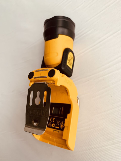Акумуляторний ліхтар світлодіодний DeWALT DCL510N