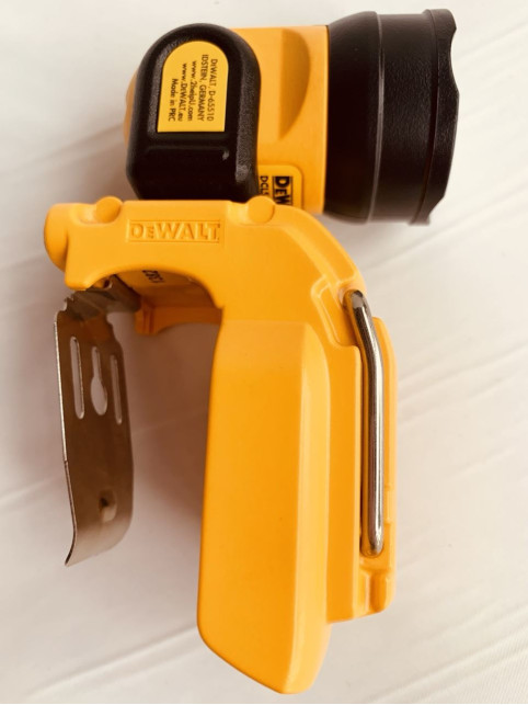 Акумуляторний ліхтар світлодіодний DeWALT DCL510N