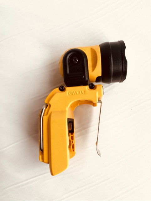Акумуляторний ліхтар світлодіодний DeWALT DCL510N