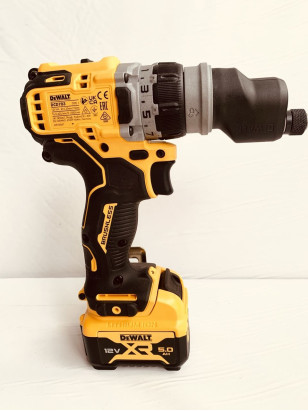 Акумуляторний дриль-шуруповерт DeWALT DCD703NT зі змінними насадками, без акумулятора в TSTAK