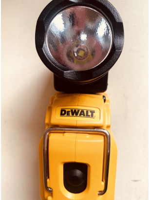 Акумуляторний ліхтар світлодіодний DeWALT DCL510N
