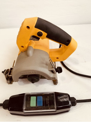 Плиткоріз ручний мережевий DeWALT DWC410
