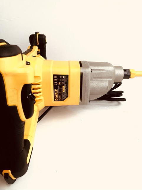 Міксер мережевий DeWALT DWD241
