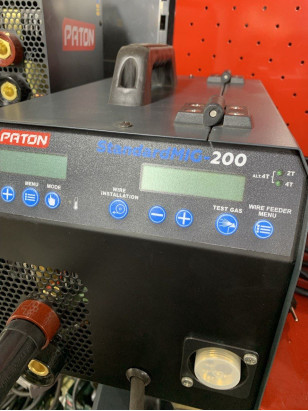 Зварювальний полуавтомат PATON™ StandardMIG-200